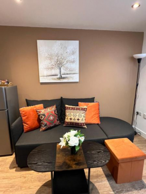 Glastonbury Sacred Vault, 1 Bedroom Aptartment Split Level, Sleeps 3